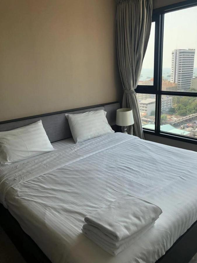The Base Central Pattaya Seaview Exterior foto